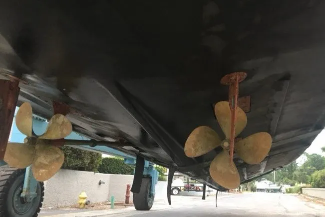 Slide: The Image of Underwater view of 1985 Viking 50 Cockpit Motor Yacht propellers. - 58