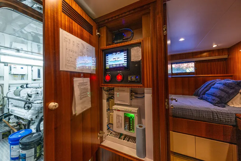 Slide: The Image of Engine room and cabin interior of 2012 Ocean Alexander 85 E yacht. - 95