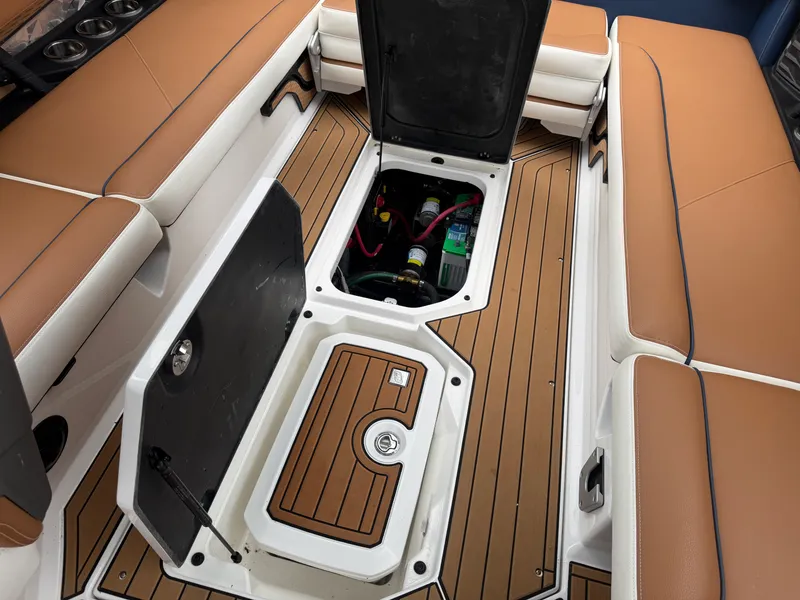 Slide: The Image of Nautique SUPER AIR G25 2022 - 25