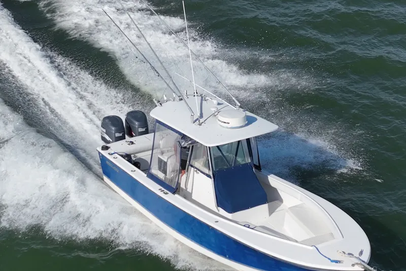 Slide: The Image of Regulator Marine 26 Forward Seating 2001 - 20