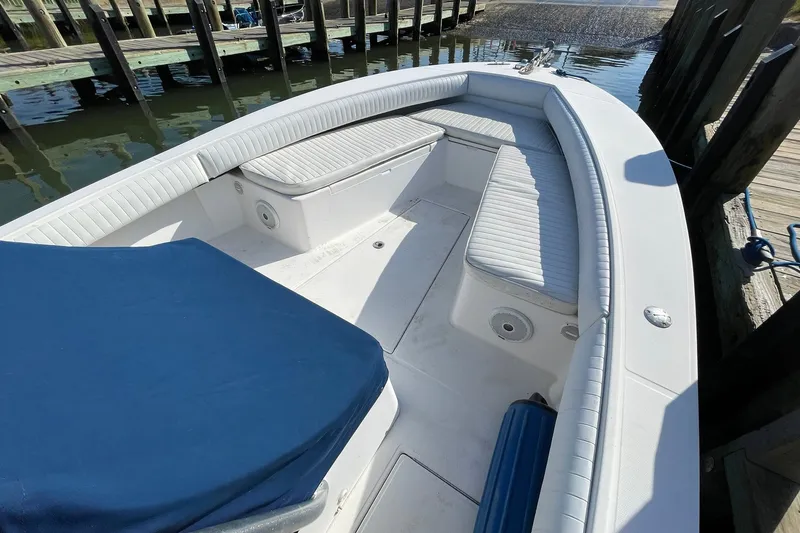 Slide: The Image of BOW VIEW WITH SNAP-IN CUSHIONS - 12