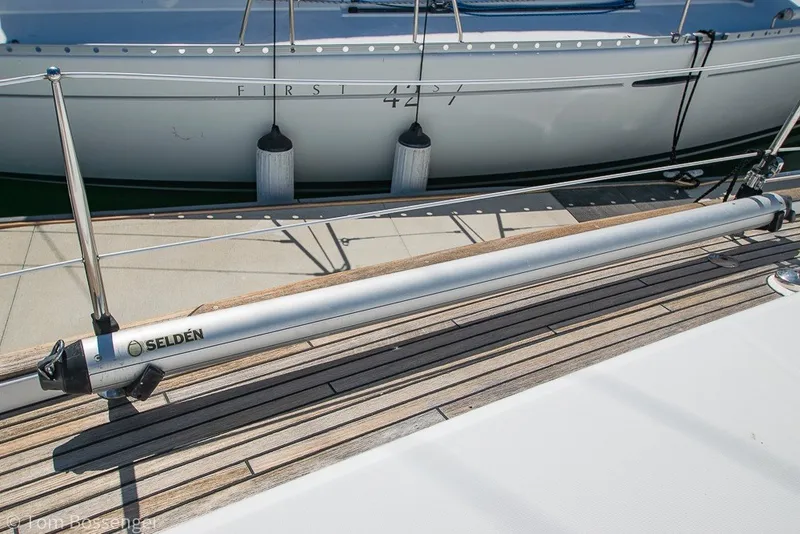 Slide: The Image of Deck of 2005 Beneteau Oceanis 423 sailboat with Selden equipment. - 61