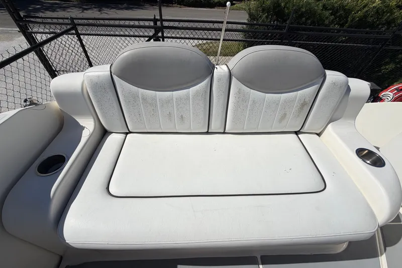 Slide: The Image of White seating area on a 2007 Sea Ray 240 Sundancer boat. - 84