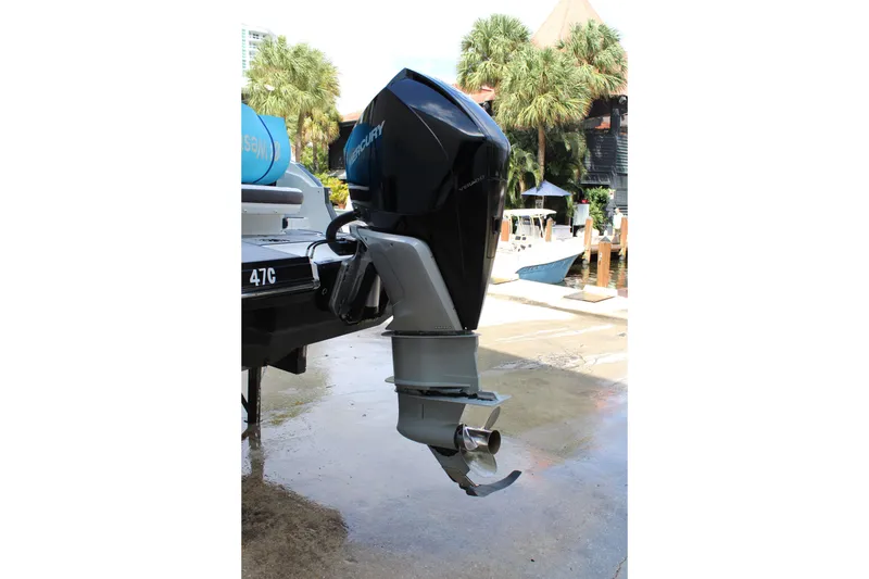 Slide: The Image of Outboard motor of a 2021 Monterey 255SS Super Sport boat at a marina. - 9