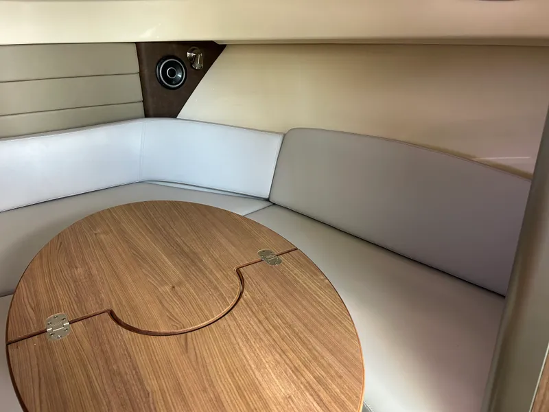 Slide: The Image of Boston Whaler 315 Conquest 2018 - 32