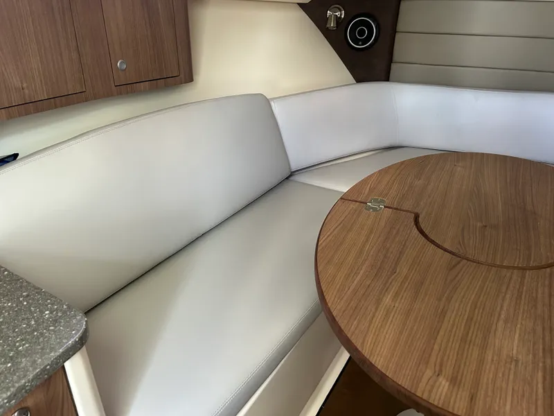 Slide: The Image of Boston Whaler 315 Conquest 2018 - 31