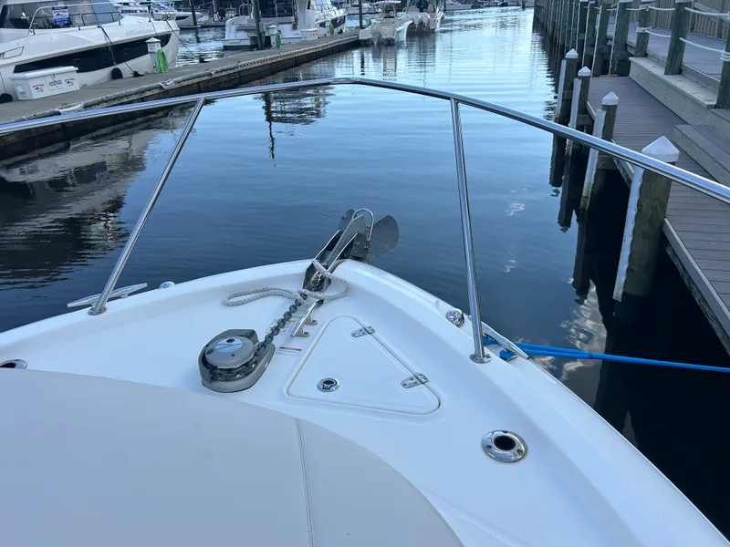 Slide: The Image of Boston Whaler 315 Conquest 2018 - 42