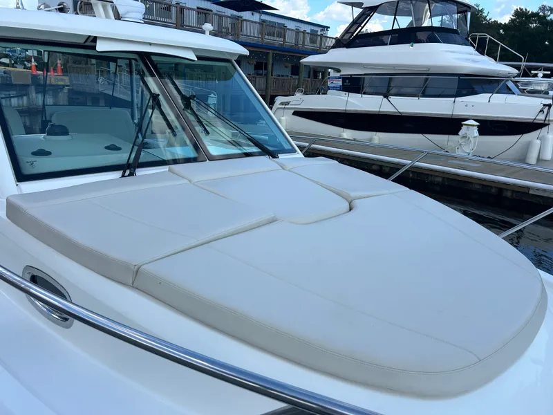 Slide: The Image of Boston Whaler 315 Conquest 2018 - 41