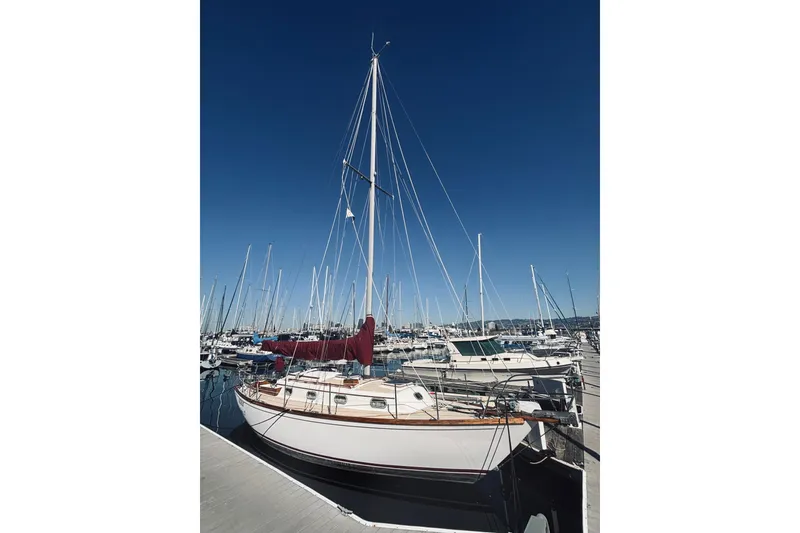 The Image of 1985 Cape Dory 31 - 0