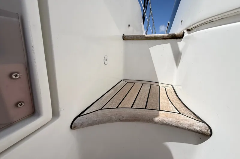 Slide: The Image of Staircase on 2015 Azimut 54 yacht with wooden step and railing. - 53