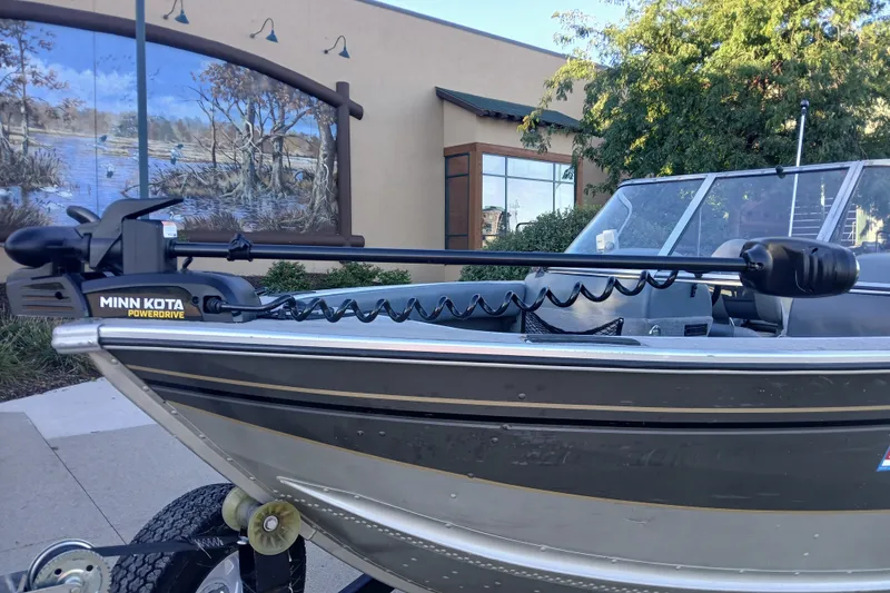 Slide: The Image of 2005 G3 Angler V175 FS boat with Minn Kota PowerDrive trolling motor. - 2