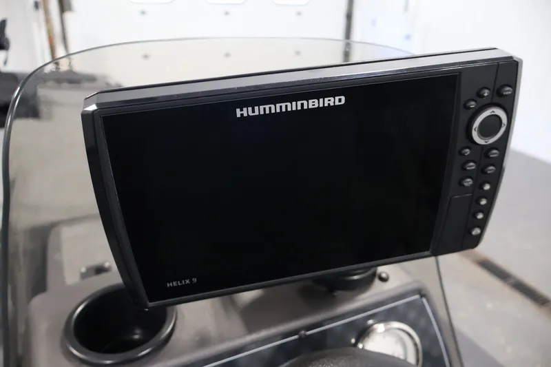 Slide: The Image of Humminbird Helix 9 fish finder on 2024 Tracker Bass Tracker Classic XL boat. - 22