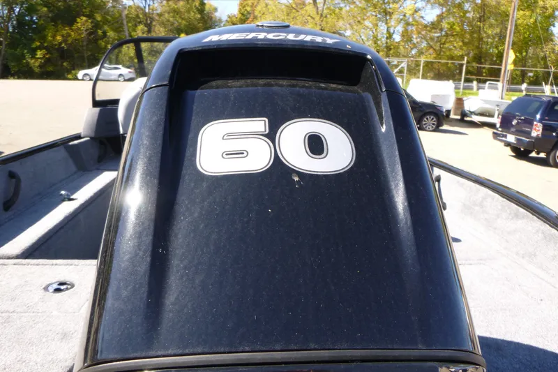 Slide: The Image of 2027 Tracker Pro Guide V-16 WT boat with Mercury 60 horsepower engine. - 13