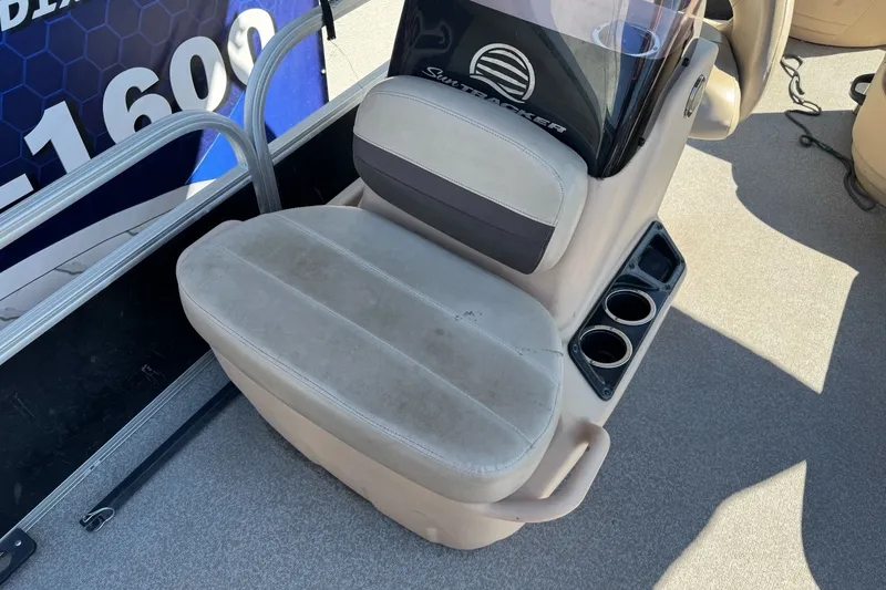 Slide: The Image of 2019 Sun Tracker Bass Buggy 18 DLX boat seat with cup holders and console. - 14