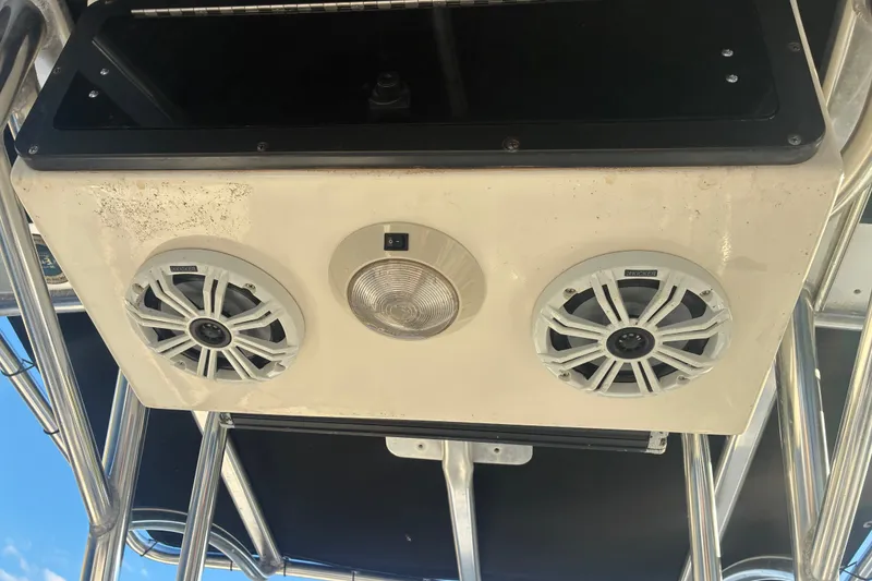 Slide: The Image of Speakers and light fixture on 2010 Key West 244 Center Console boat. - 45