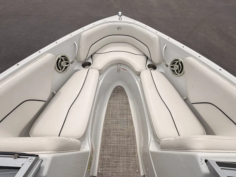 Slide: The Image of Crownline Boats 185SS 2009 - 42
