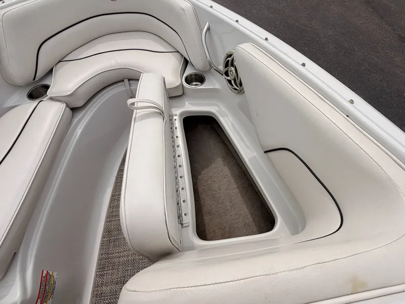 Slide: The Image of Crownline Boats 185SS 2009 - 48