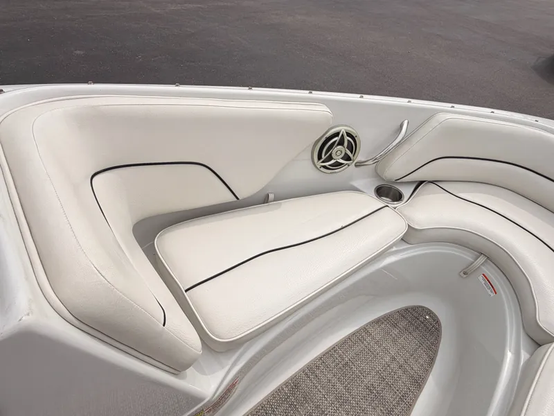 Slide: The Image of Crownline Boats 185SS 2009 - 43