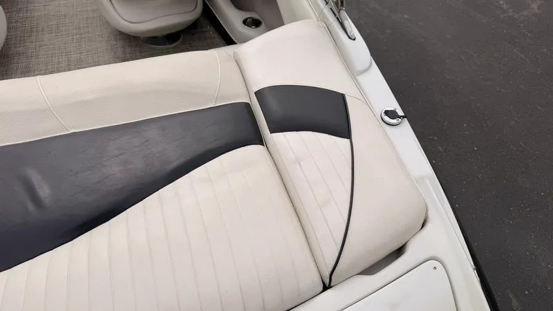 Slide: The Image of Crownline Boats 185SS 2009 - 17