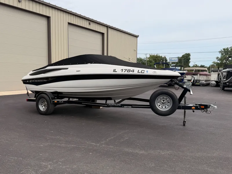 Slide: The Image of Crownline Boats 185SS 2009 - 2