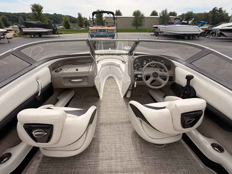 Slide: The Image of Crownline Boats 185SS 2009 - 26