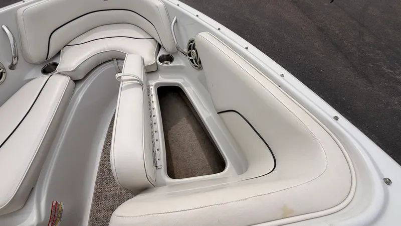 Slide: The Image of Crownline Boats 185SS 2009 - 48