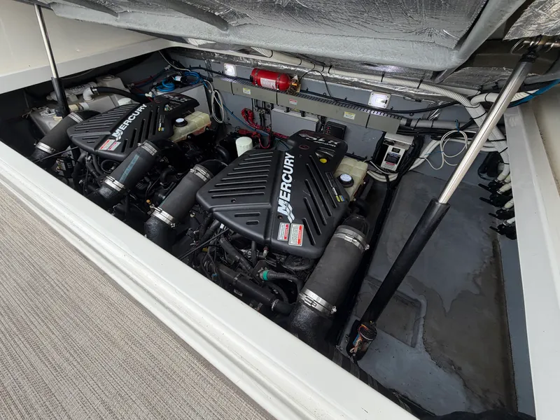 Slide: The Image of Sea Ray 340 AMBERJACK 2003 - 28