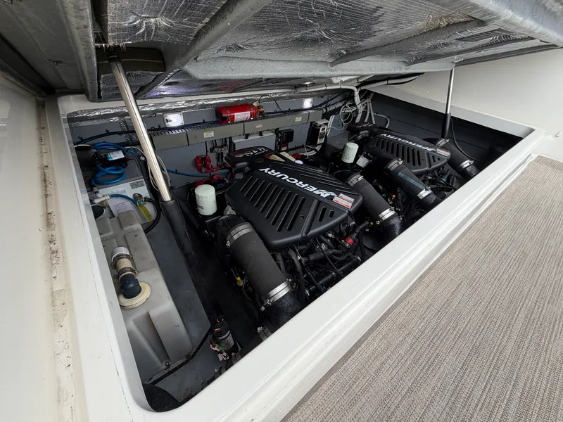 Slide: The Image of Sea Ray 340 AMBERJACK 2003 - 29