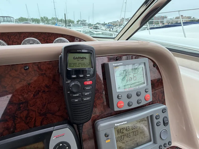 Slide: The Image of Sea Ray 340 AMBERJACK 2003 - 18