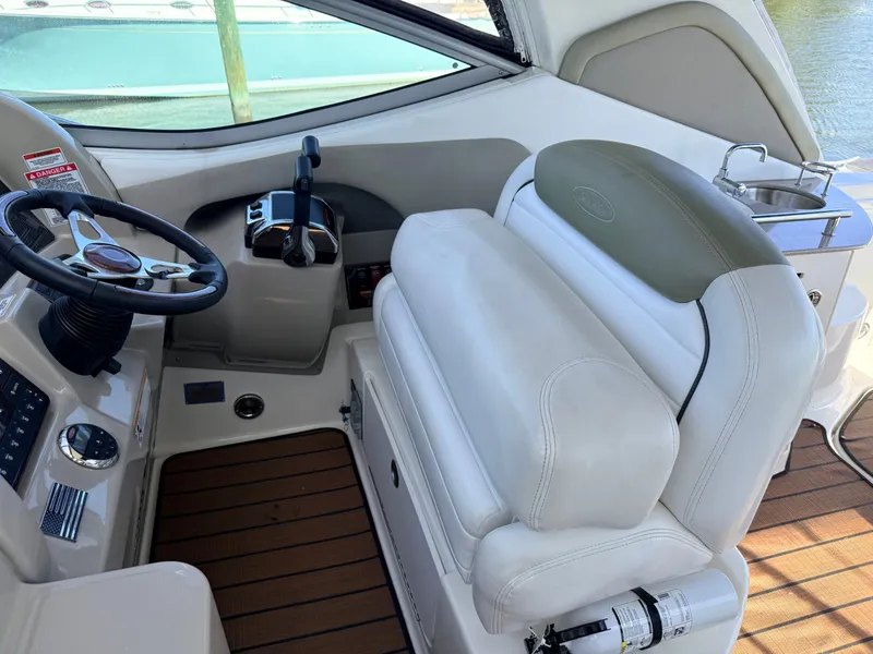 Slide: The Image of Sea Ray 290 Sundancer 2007 - 22