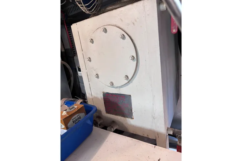 Slide: The Image of Engine room of 1991 Kha Shing Motoryacht with equipment and baking soda box. - 41