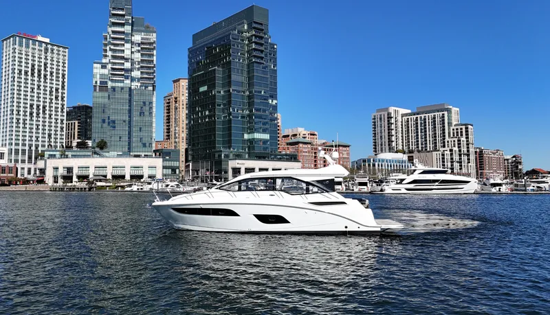 Slide: The Image of Sea Ray 460 Express Cruiser 2018 - 64