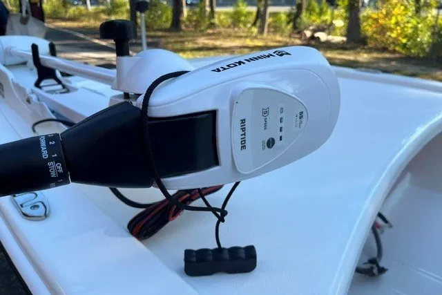Slide: The Image of Minn Kota Riptide motor on 2026 Mako Pro Skiff 13 CC boat deck. - 10