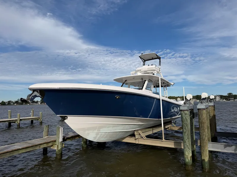 Slide: The Image of Everglades 435 Center Console 2015 - 3