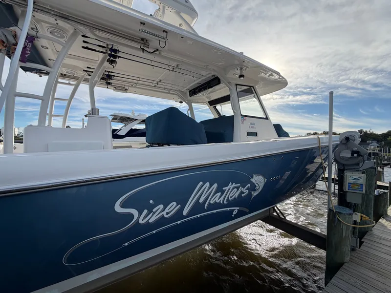 Slide: The Image of Everglades 435 Center Console 2015 - 37