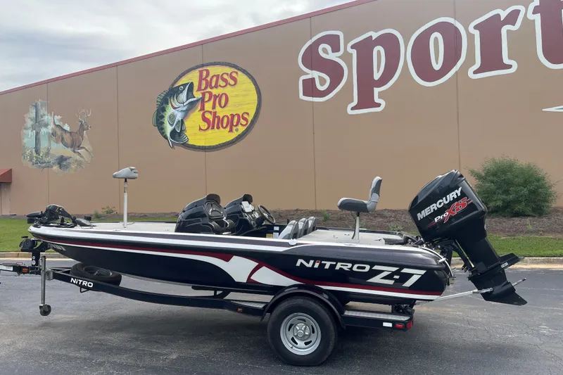 Slide: The Image of 2014 Nitro Z-7 boat with Mercury engine at Bass Pro Shops. - 0