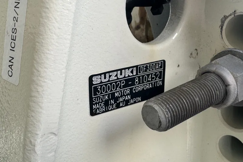 Slide: The Image of Label on Suzuki DF300AP motor, Pursuit 3070 Center Console, 2001 model, made in Japan. - 73