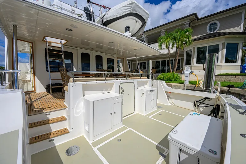 Slide: The Image of 2008 Grand Banks 72 Aleutian RP yacht with spacious deck and modern amenities. - 28