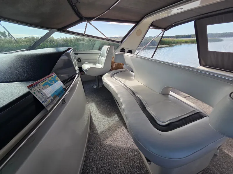 Slide: The Image of Sea Ray 420 Sundancer 1991 - 12