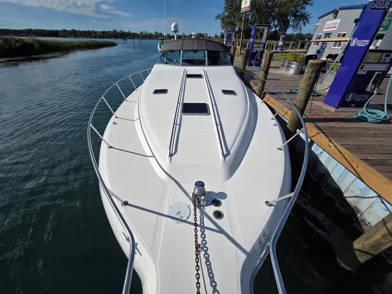 Slide: The Image of Sea Ray 420 Sundancer 1991 - 32