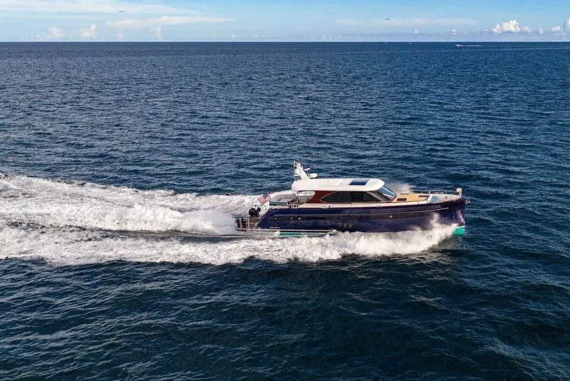 Slide: The Image of Luxury Steeler 60S yacht cruising on open sea, 2021 model. - 31