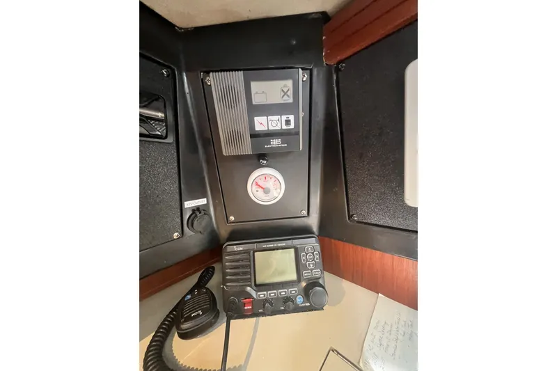 Slide: The Image of Control panel and radio equipment on a 1989 C&C 30 MKII sailboat. - 54