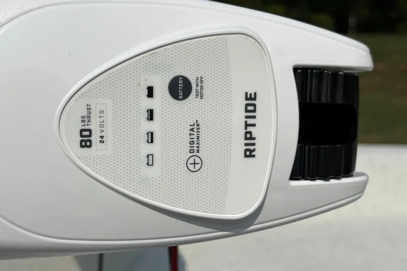Slide: The Image of Ranger RB190 2027 boat motor, 80 lbs thrust, 24 volts, Riptide model. - 9