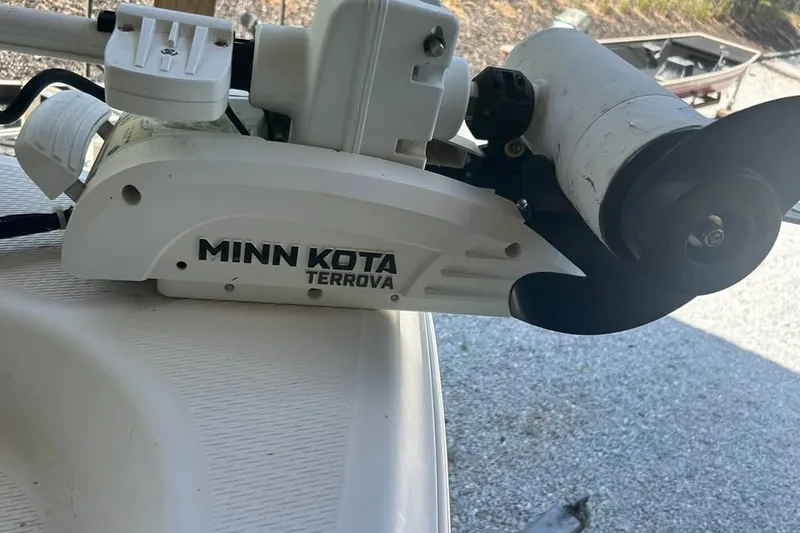 Slide: The Image of Minn Kota Terrova trolling motor on 2020 Blue Wave 2600 PureBay boat. - 3
