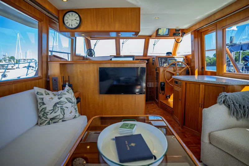 Slide: The Image of 1999 Ocean Alexander 426 Classicco Sedan - 79