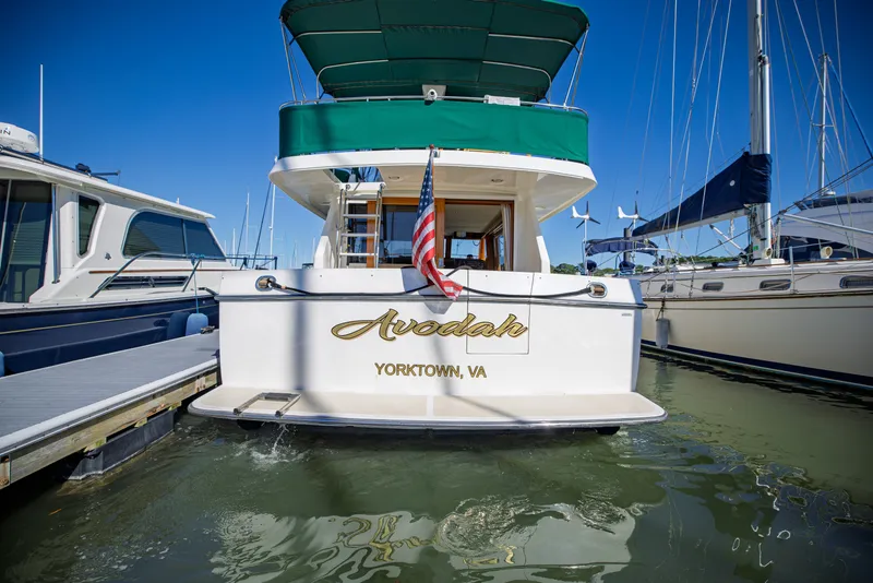 Slide: The Image of 1999 Ocean Alexander 426 Classicco Sedan - 80