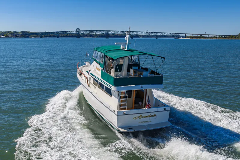 Slide: The Image of 1999 Ocean Alexander 426 Classicco Sedan - 8