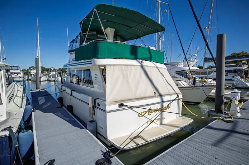 Slide: The Image of 1999 Ocean Alexander 426 Classicco Sedan - 81