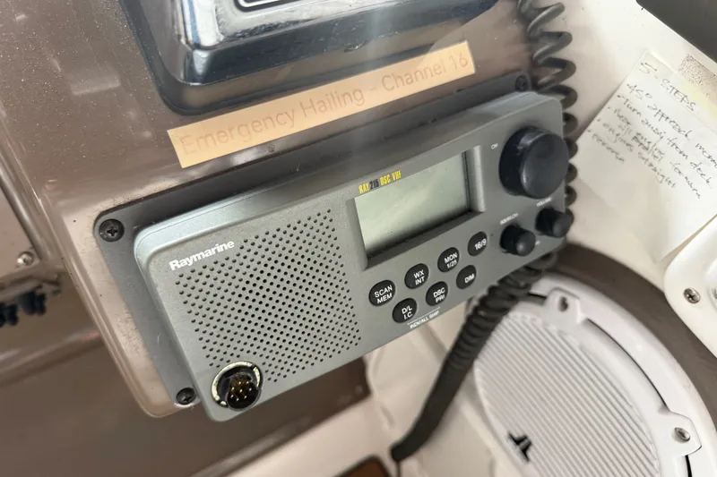 Slide: The Image of Raymarine VHF radio on 2005 Regal Commodore 3560 boat, emergency hailing channel 16. - 8