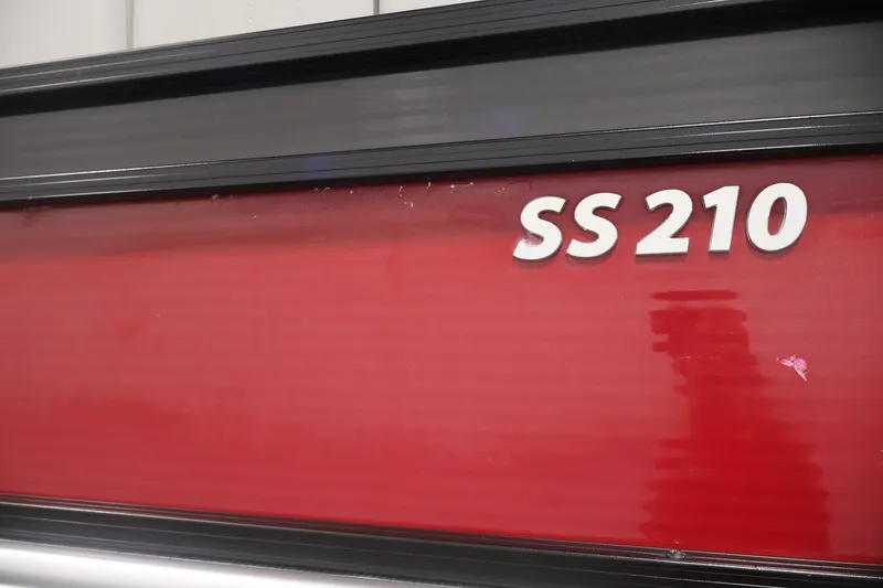 Slide: The Image of Red Lowe SS 210 CL boat panel with model name, 2021. - 42